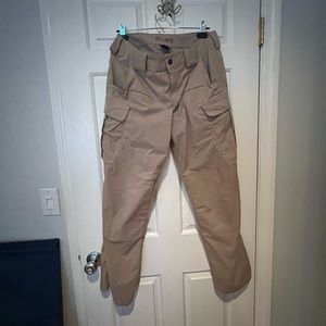 Size 6 womens 5.11 khaki cargo pants